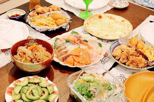 コミュニケーション費