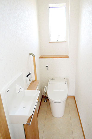 タンクレストイレ